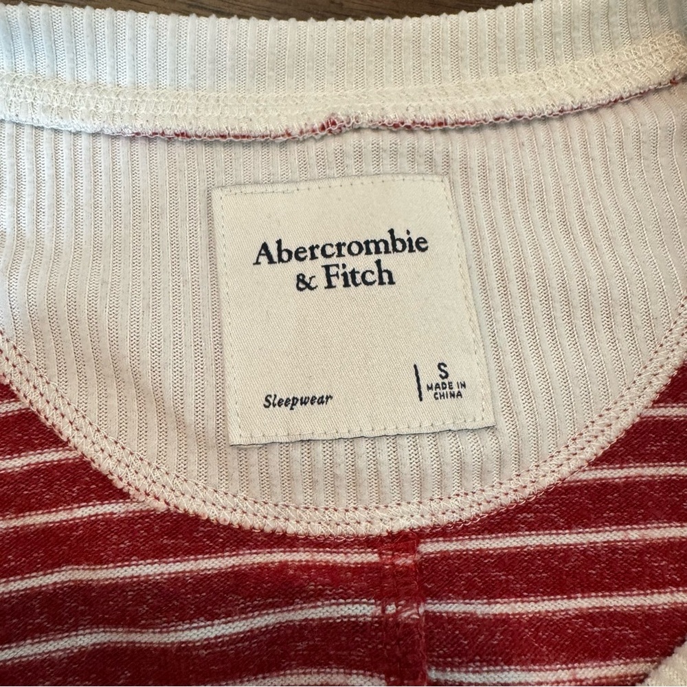 Abercrombie & Fitch Striped One Piece Onesie Pajama - Picture 4 of 4